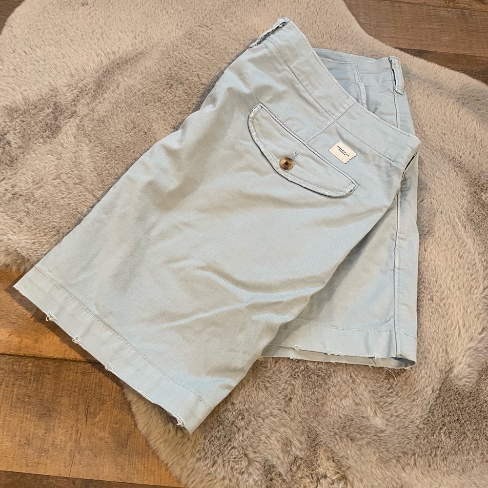 American Eagle men’s shorts